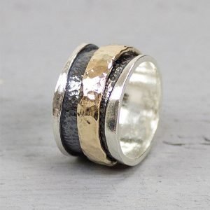 Ring met hamerslag en losse ring zilver en goldfilled19223