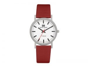 IQ19Q199-Danish-Design-horloge-titanium-model-stationsklok-rode-horlogeband