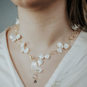 bijzondere-ketting-met-barokparels-21070